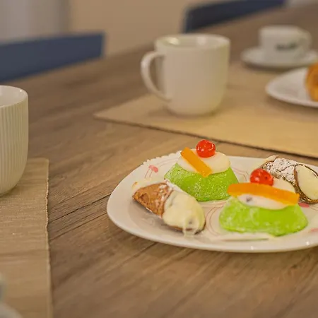 Duomo شقة تْشيفالو